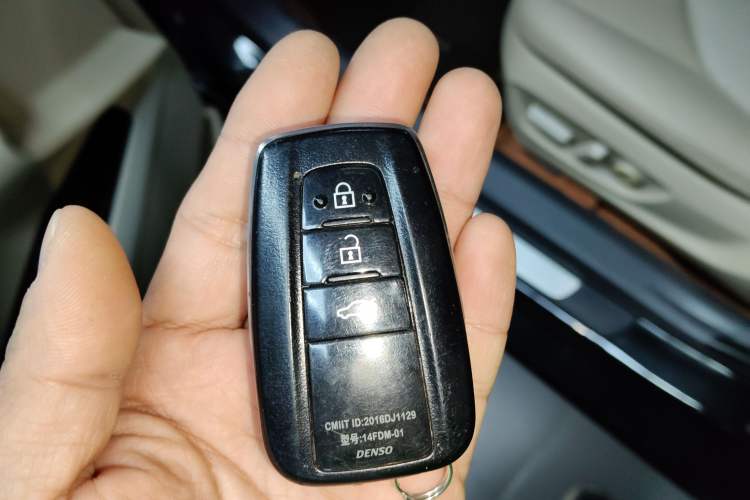 Used Toyota Camry 2019 2.5G Luxury Edition China VI Standard