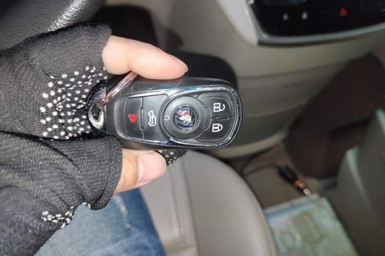 Used Buick GL8 2021 ES Landtrek 653T Comfort Edition
