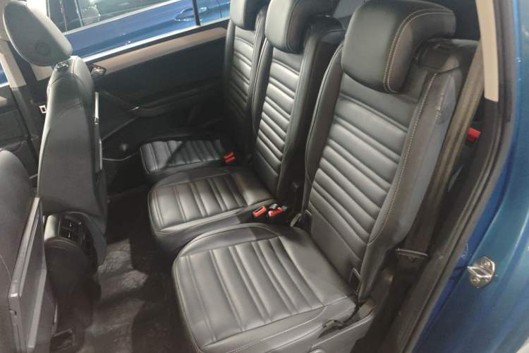 Used Volkswagen Touran 2021 Touran L 280TSI DSG Comfort Edition 7 Seats
