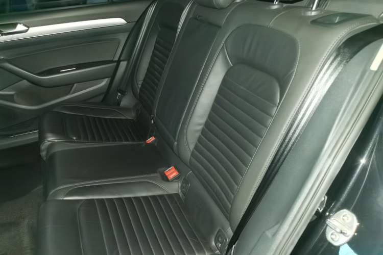 Used Volkswagen Magotan 2019 330TSI DSG Leading Model China VI Standard