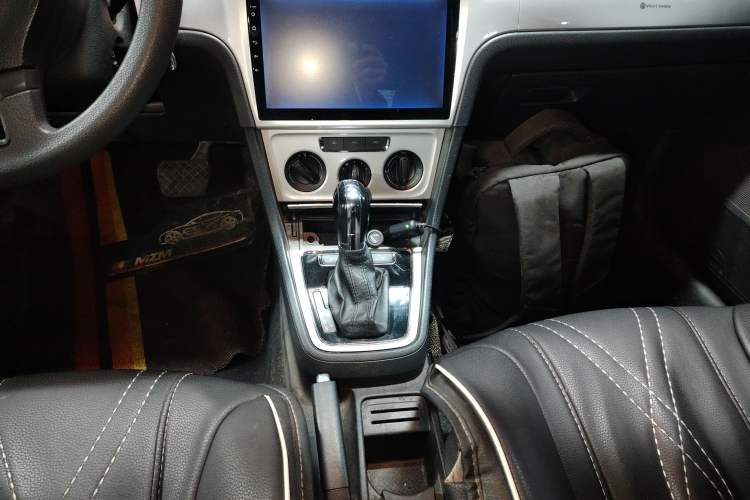 Used Volkswagen Gran Lavida 2013 1.4 TSI Automatic Comfort Model