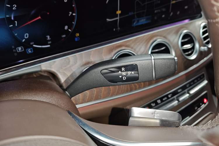 Used Mercedes-Benz E-Class 2021 Restyled E 300 L Luxury Edition
