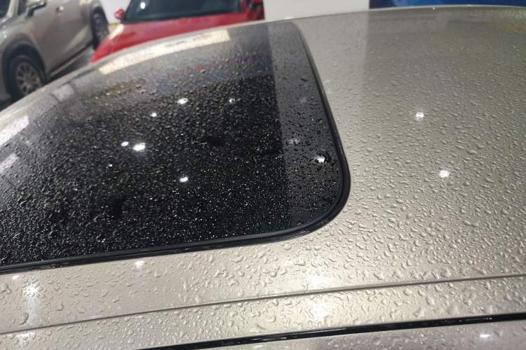 Used BMW 5 Series 2014 525Li Luxury Design Package
