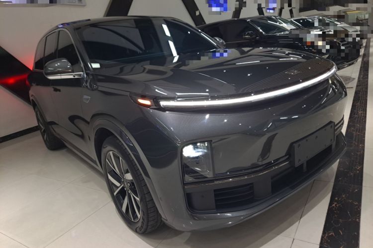 Used Li Auto L8 2023 Air model
