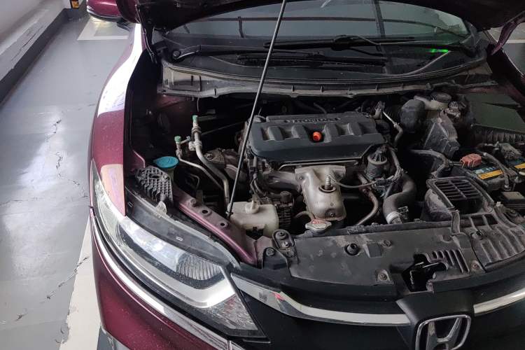 Used Honda Jade 2017 1.8L automatic Comfort version 5 seats
