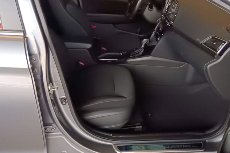 Used Hyundai Elantra 2018 1.4T Dual-Clutch Xuan Dong · Dynamic Edition
