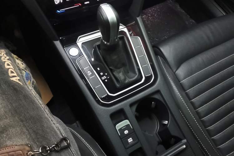 Used Volkswagen Magotan 2020 330TSI DSG Leading Model
