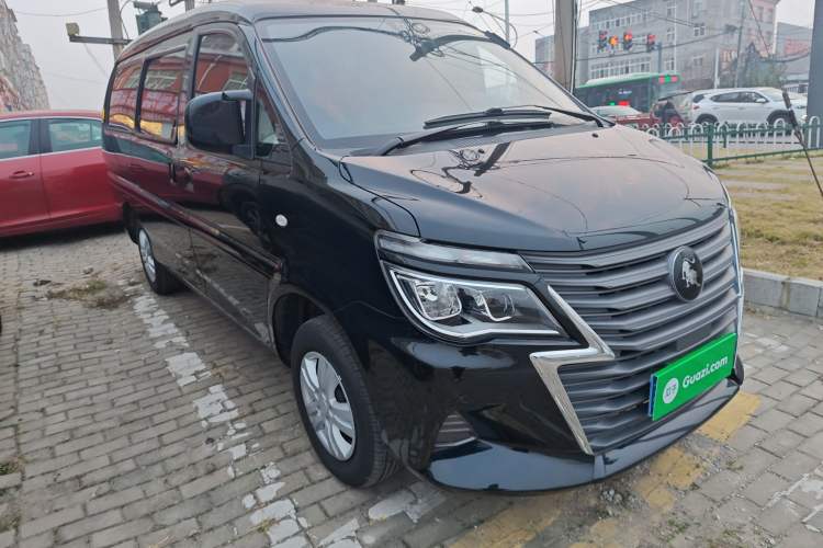 Used FORTHING Lingzhi 2023 M5L 1.6L Base Model 7 Seats