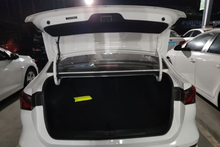 Used Roewe i5 2023 1.5L CVT Luxury Edition
