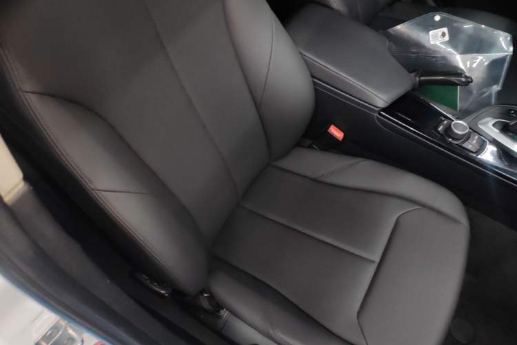 Used BMW 3 Series 2017 320Li Fashion Model
