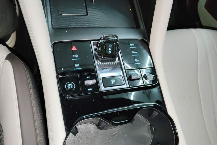 Used BYD Song PLUS New Energy 2025 DM-i Intelligent Driving 160KM Flagship Model
