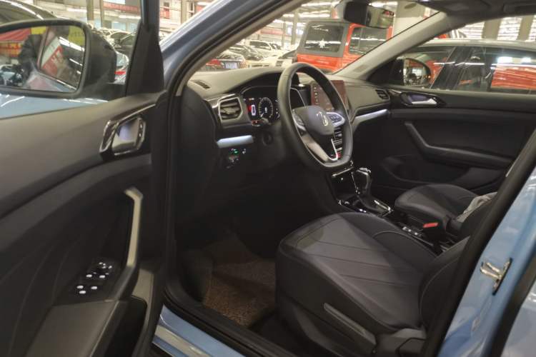 Used Volkswagen Tharu 2025 NewRui 300TSI Prestige Edition
