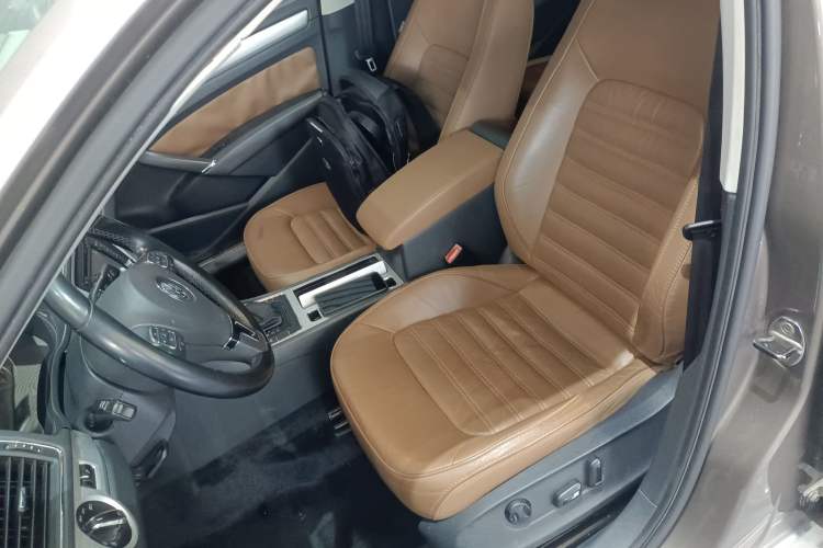 Used Volkswagen Passat 2014 1.8TSI DSG Prestige Navigation Edition