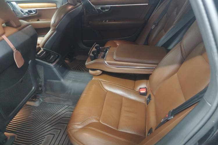 Used Volvo S90 New Energy 2020 Facelift T8 E-Drive Hybrid Luxury Edition
