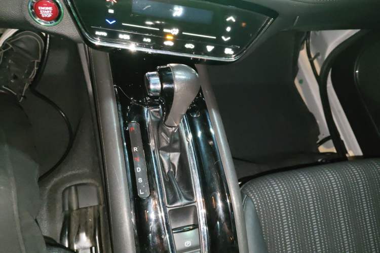 Used Honda Vezel 2015 1.8L CVT 2WD Luxury Model