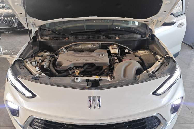 Used Buick Encore PLUS 2023 Smart Fun Edition
