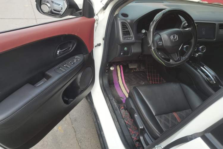 Used Honda Vezel 2017 1.8L CVT Front-Wheel Drive Pioneer Edition