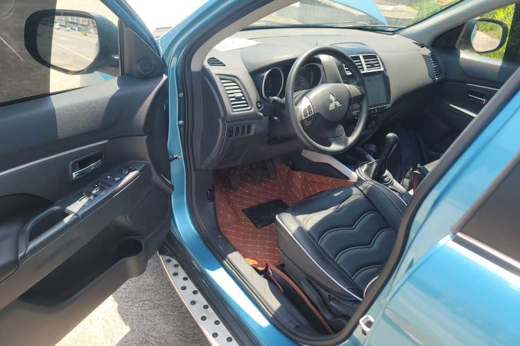 Used Mitsubishi ASX 2016 1.6L Manual Two-Wheel Drive Pioneer Edition
