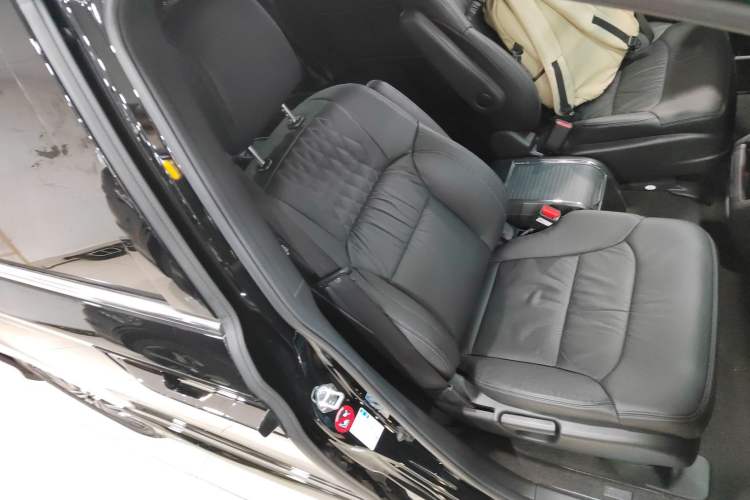 Used Honda Elysion 2024 2.0L eHEV Luxury Edition