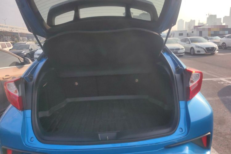 Used Toyota IZOA 2018 2.0L Yichi Edition China V Standard
