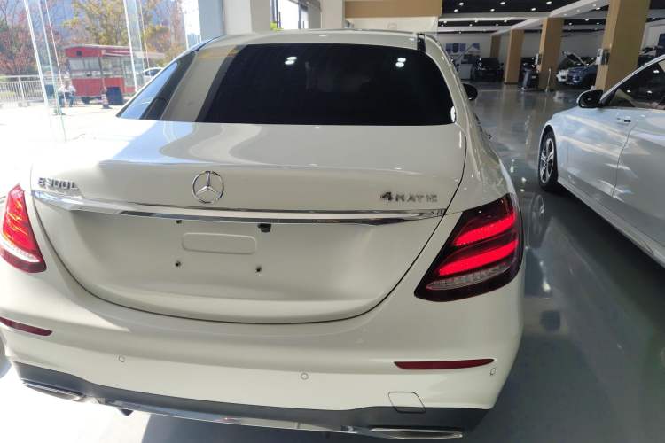 Used Mercedes-Benz E-Class 2018 Facelift E 200 L Sport Edition
