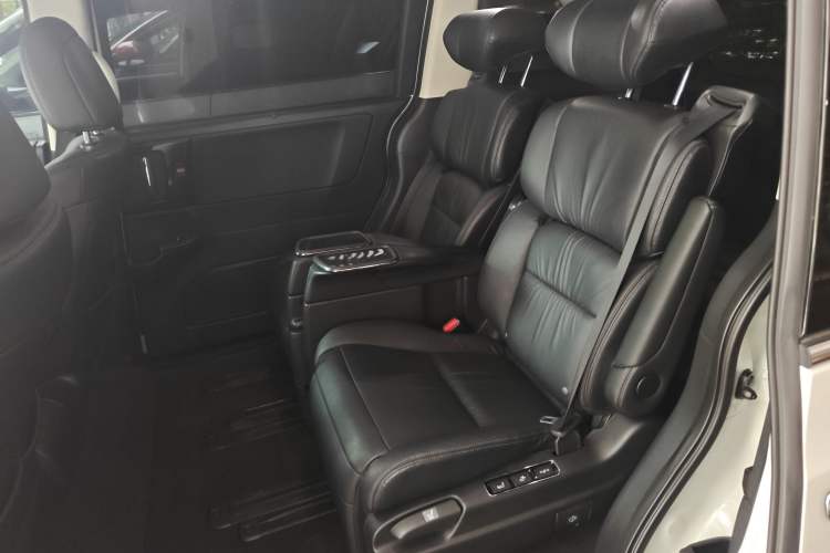 Used Honda Odyssey 2018 2.4L Supreme Edition