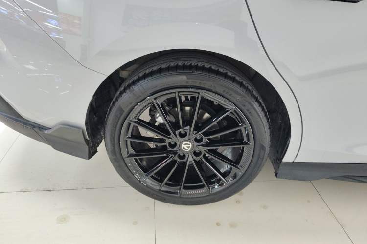 Used Changan UNI-V 2024 1.5T Prestige Sport Edition
