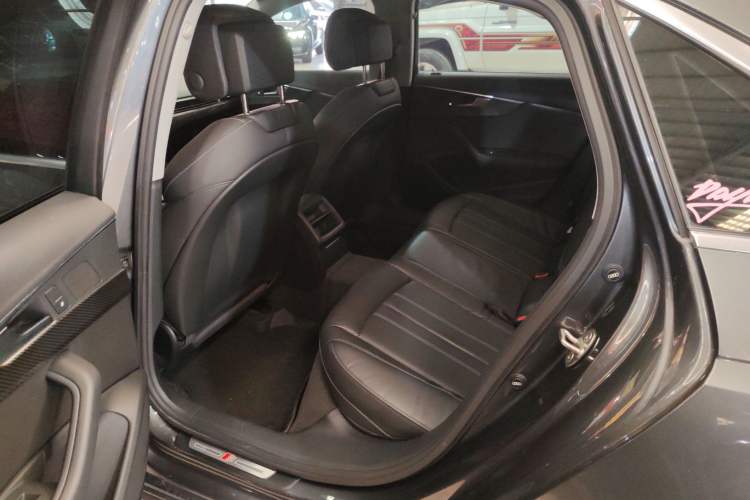 Used Audi A4L 2022 40 TFSI Fashion Dynamic Model