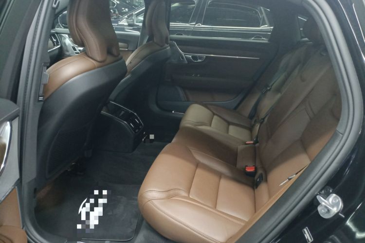 Used Volvo S90 2025 B5 Zhiya Luxury Edition
