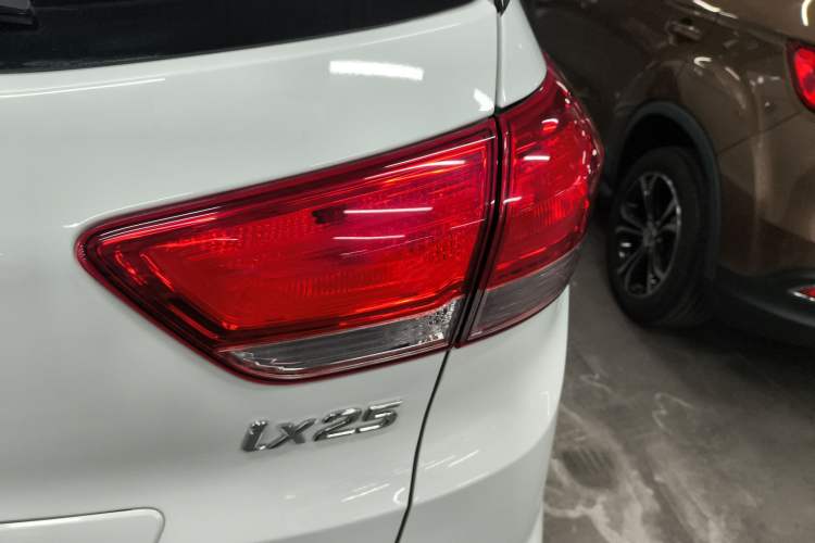 Used Hyundai ix25 2017 1.6L Automatic Smart Version