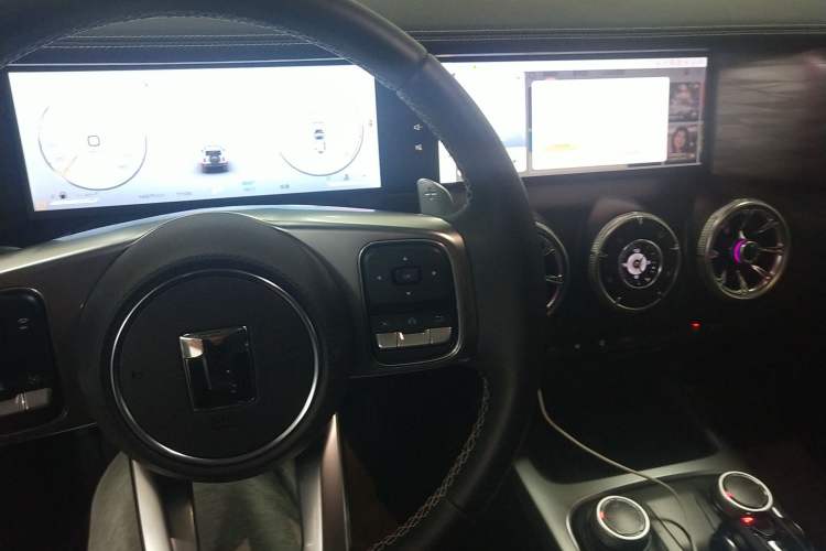 Used Tank 300 2024 330 3.0T V6
