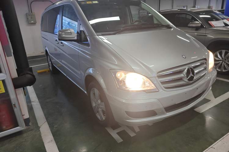Used Mercedes-Benz Viano 2013 3.5L Dynamic Edition
