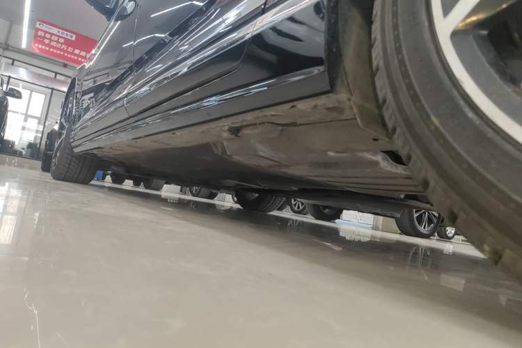 Used Volkswagen Magotan 2023 2 Million Units Limited Edition 330TSI DSG Leading Version
