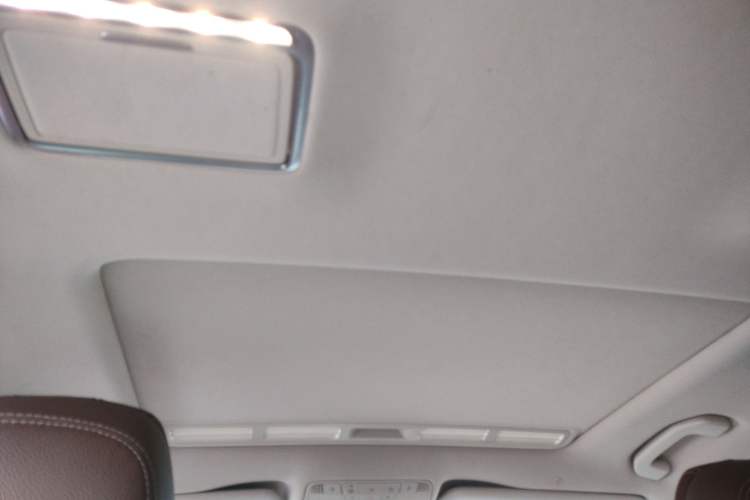 Used Mercedes-Benz E-Class 2018 Facelift E 200 L
