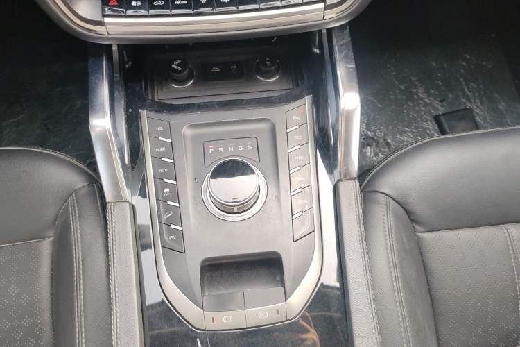 Used Zotye T700 2017 1.8T Dual-Clutch Luxury Model
