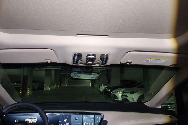 Used Buick Century 2023 2.0T Seven-Seater Deluxe Edition
