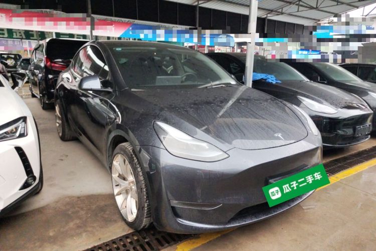 Used Tesla Model Y 2024 Long-Range All-Wheel-Drive Version
