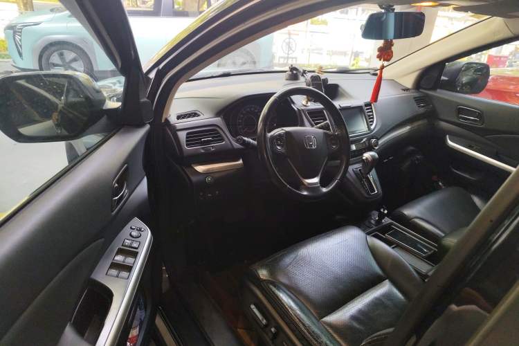 Used Honda CR-V 2015 2.4L two-wheel drive luxury version
