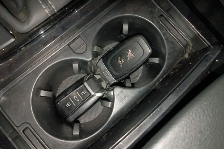 Used Hongqi H5 2019 30TD Smart Connect Dynamic Edition
