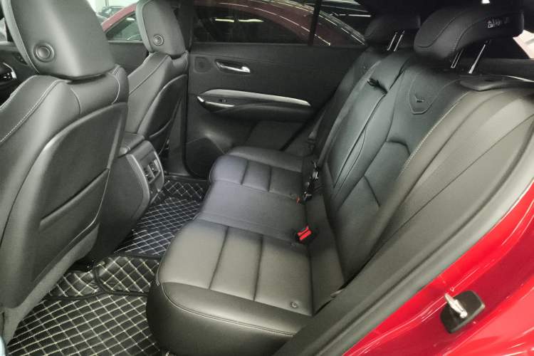 Used Cadillac XT4 2024 28T Two-Wheel-Drive Luxury Version
