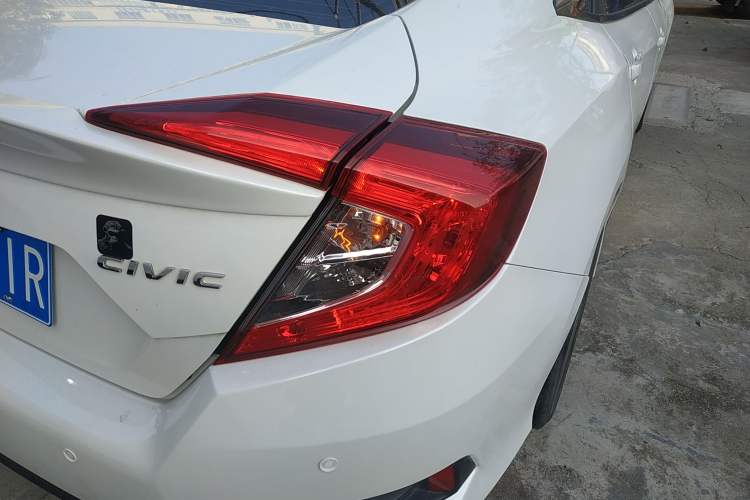 Used Honda Civic 2016 180TURBO CVT Comfort Version