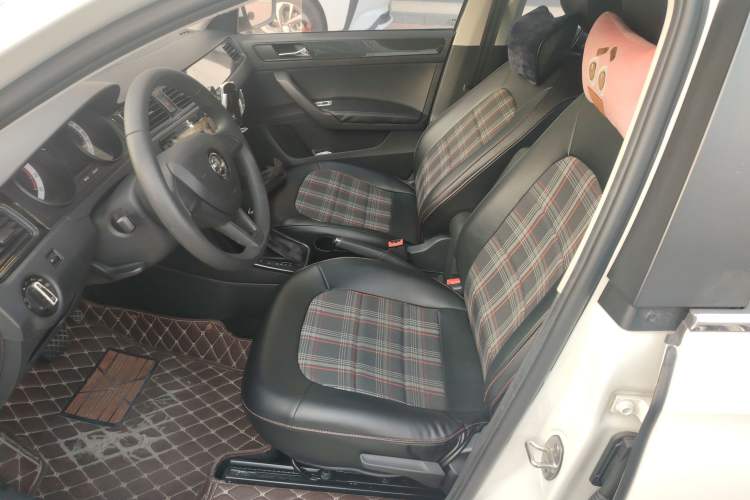 Used Skoda Rapid Spaceback 2019 1.5L Automatic Standard Edition
