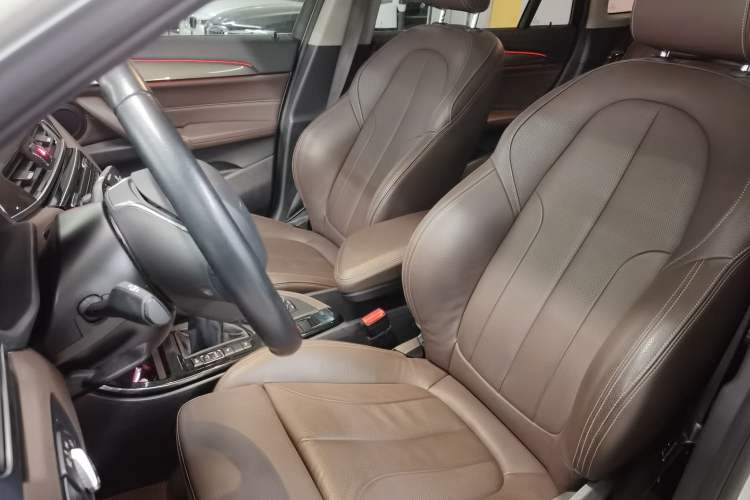 Used BMW X1 2019 xDrive20Li Luxury Model
