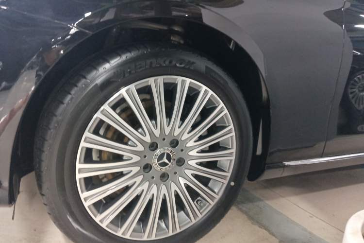 Used Mercedes-Benz E-Class 2023 Updated E 300 L Fashion Edition
