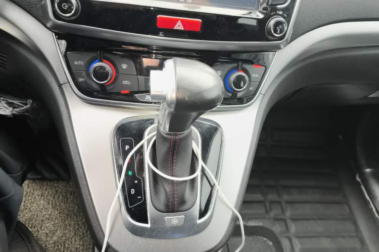 Used Haval H6 2017 Red-Label Sport Edition 1.5T Automatic Two-Wheel Drive Luxury Model
