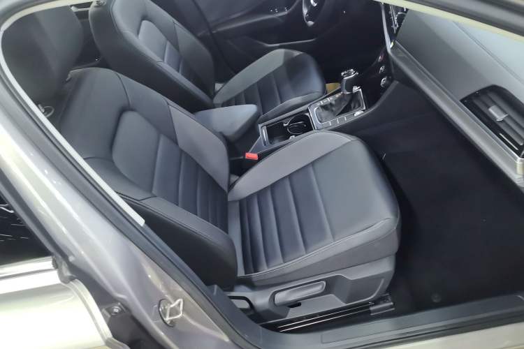 Used Volkswagen Sagitar 2020 200TSI DSG Comfort Version China VI Standard