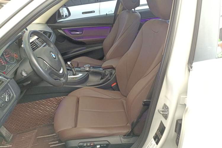 Used BMW 3 Series 2019 320Li Fashion Model
