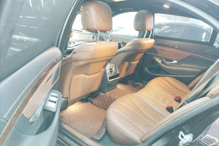 Used Mercedes-Benz S-Class 2019 S 320 L
