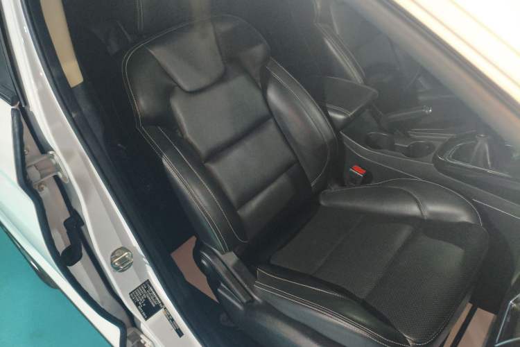 Used Dongfeng Fengon S560 2018 1.8L Manual Urban Model 7 Seats