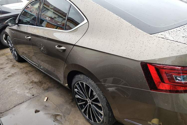 Used Skoda Superb 2016 TSI280 DSG Champion Edition
